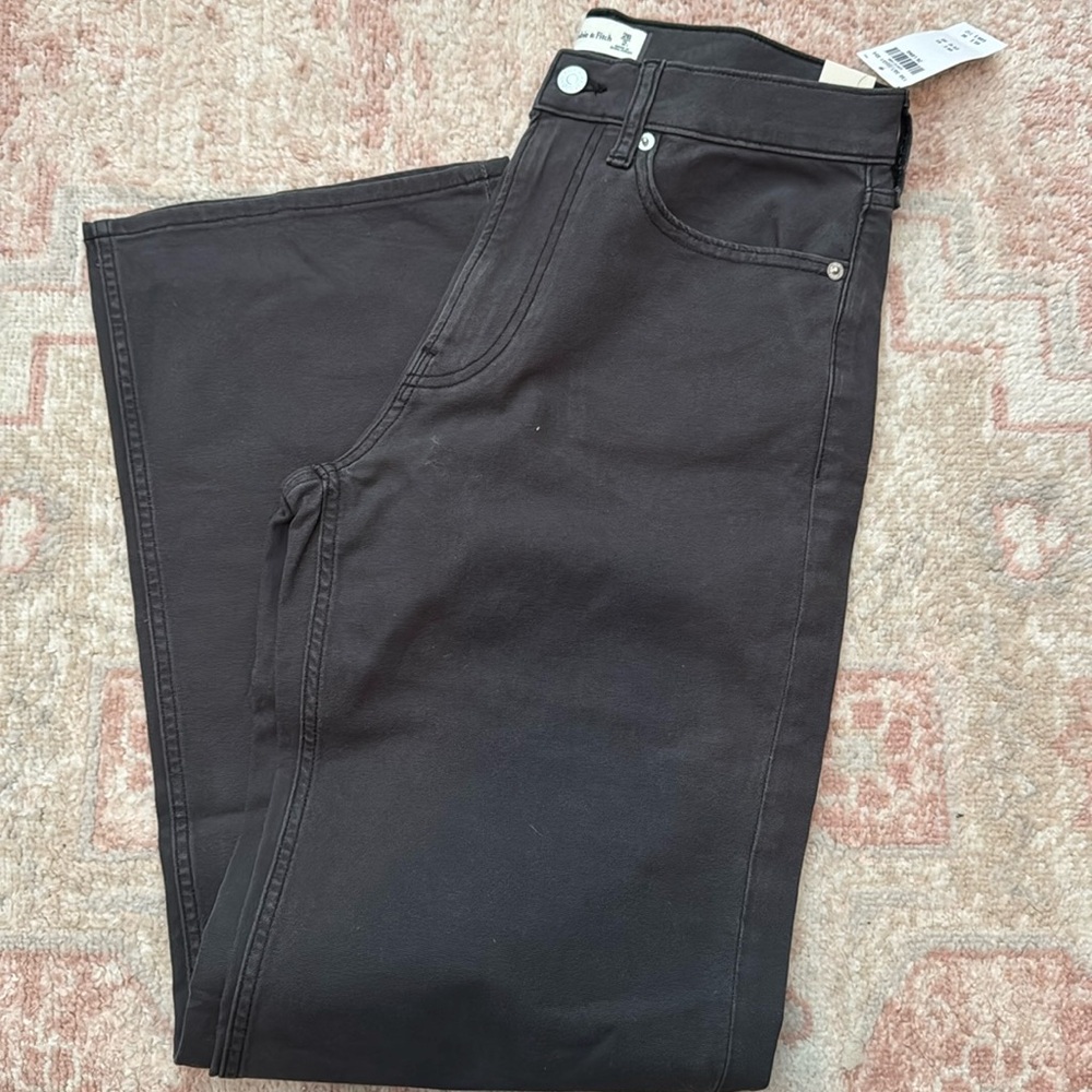 Abercrombie & Fitch Black High-Rise Straight Jeans